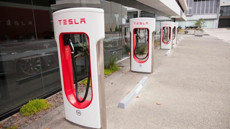 La borne de recharge Tesla Model 3 la plus puissante