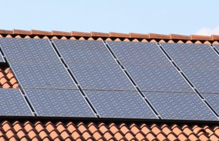 Peut on laisser un panneau solaire débranchée ?