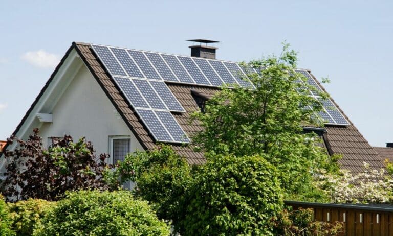 Combien coutent des panneaux solaires pour une maison de 150m2 ?