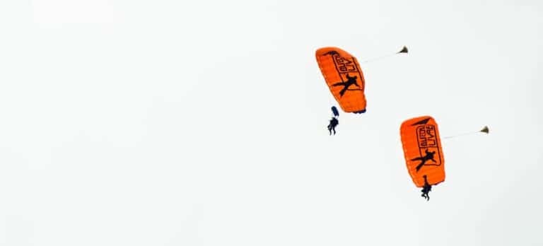 LE SAUT EN PARACHUTE TANDEM