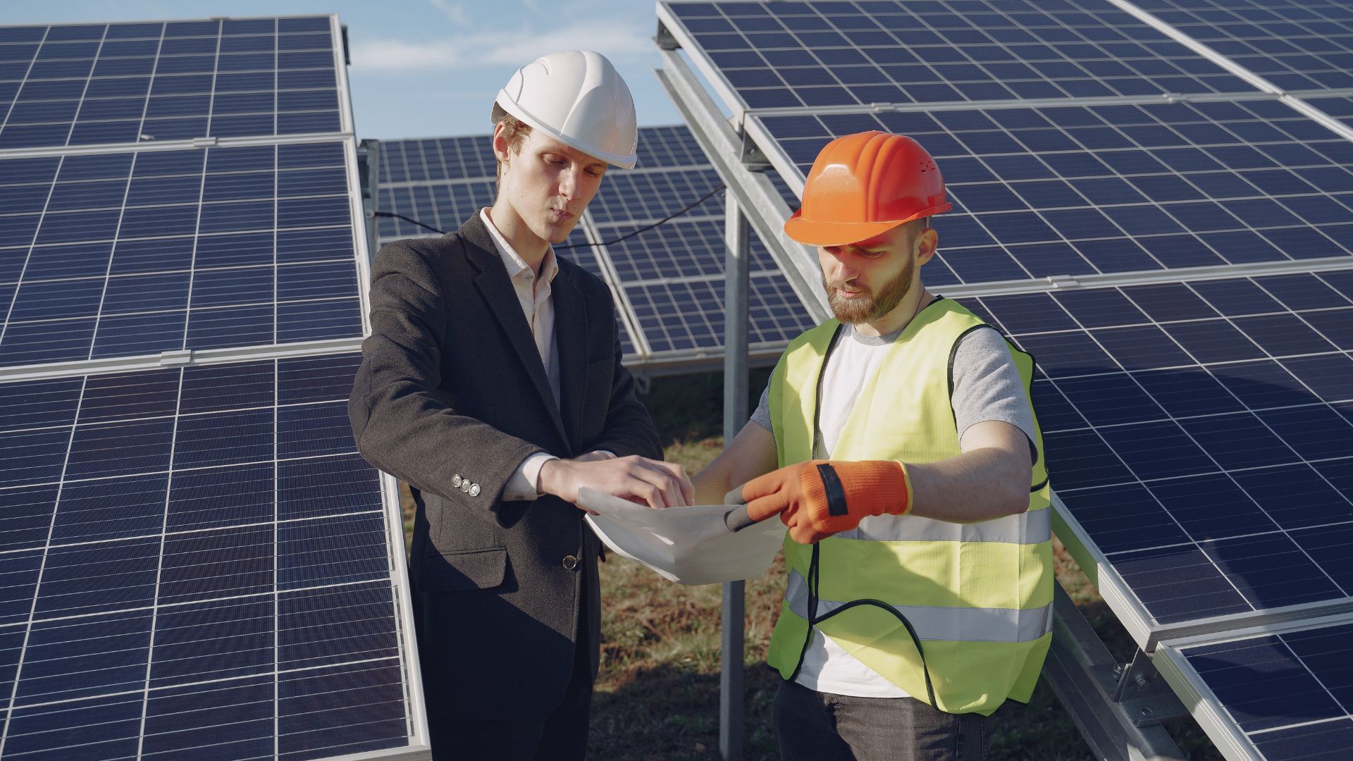 tension de sortie d’un panneau solaire