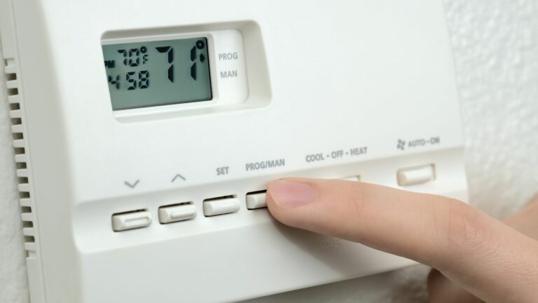 Comment fonctionnent les thermostats de chauffages électriques ?