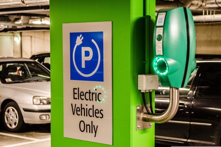 Installation d’une borne de recharge pour véhicules électriques à Blainville