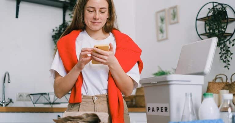 le développement durable vise à répondre aux besoins du présent sans compromettre la capacité des générations futures à satisfaire les leurs.